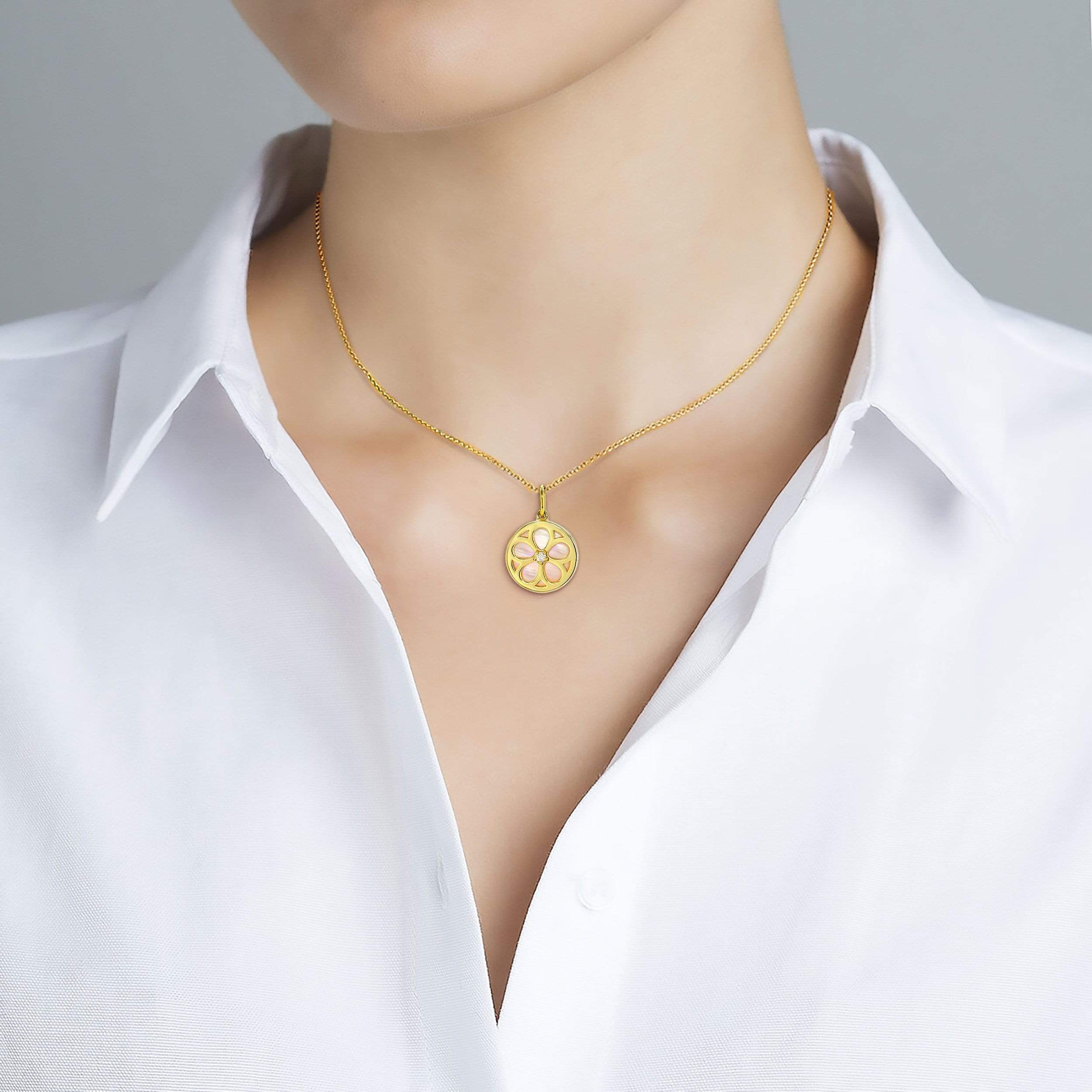 Lynora jewellery Necklace 18ct Gold Plated / Mother Of Pearl Forget Me Not Pendant